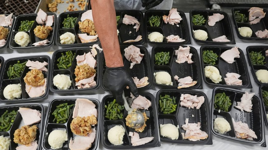 Judges order the Trump administration to use contingency funds for SNAP payments during the shutdown