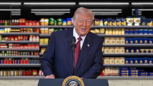 Trump bizarrely calls groceries ‘old fashioned’ when confronted over high costs: ‘We’ve got prices way down’