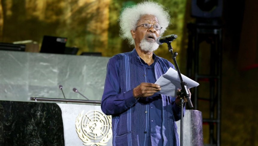 Nigerian Nobel Prize-winning author Wole Soyinka says U.S. visa revoked after Trump criticism
