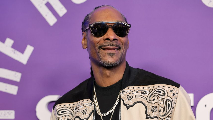 Snoop Dogg no longer hosting NYE special on NBC, citing focus on upcoming Winter Olympics
