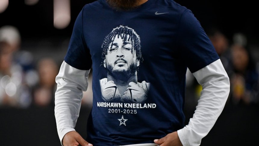 Cowboys honor Marshawn Kneeland before facing Raiders in 1st game since his death
