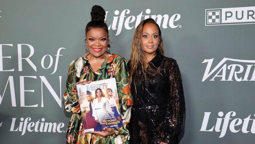 Essence Atkins, Yvette Nicole Brown talk sisterhood, relationships, new Lifetime movie