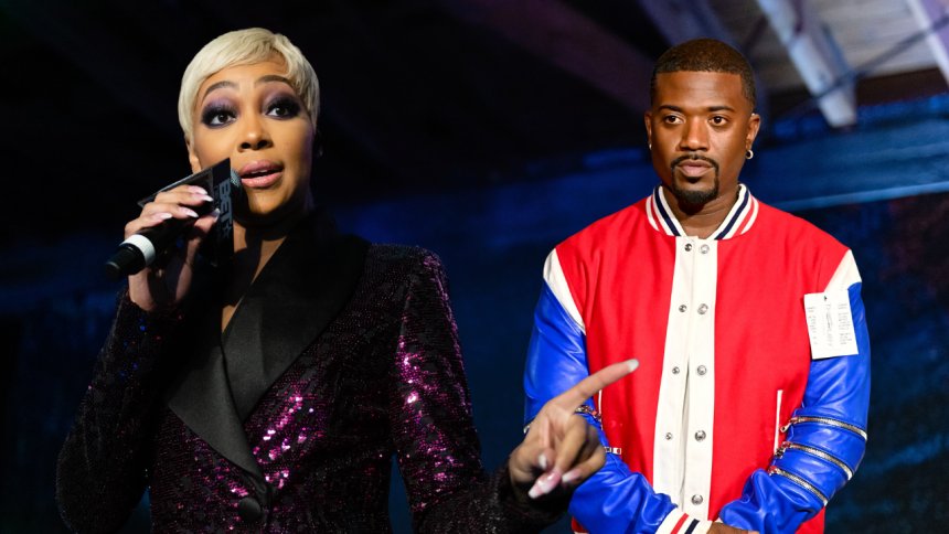 Monica jokingly snatches Ray J’s phone during ‘Boy Is Mine’ show after his Jay-Z & Beyoncé rant