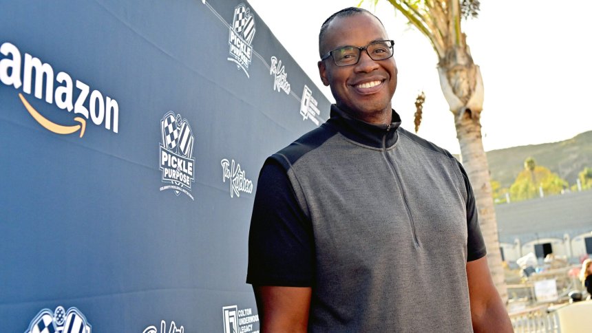 Jason Collins, first openly gay NBA player, reveals he is battling stage 4 brain cancer