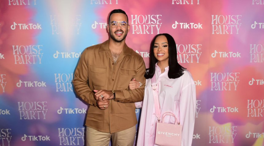 ‘I made choices that I am not proud of’: Content creator Desmond Scott posts apology following divorce news