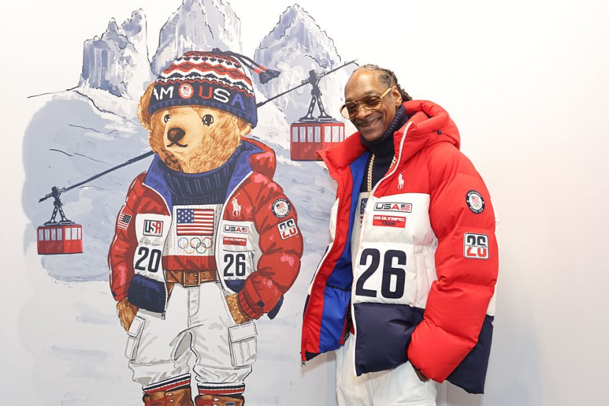 Snoop Dogg carries Olympic torch ahead of 2026 Winter Games in Italy