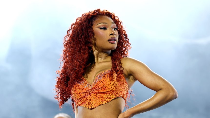 Megan Thee Stallion opens up on the ‘comfort’ Klay Thompson brings her ahead of Valentine’s Day