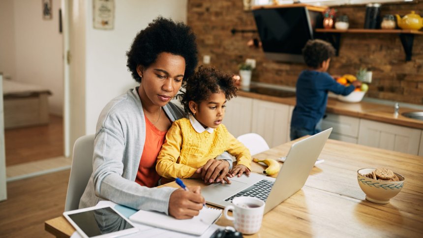 How single mothers hold America together