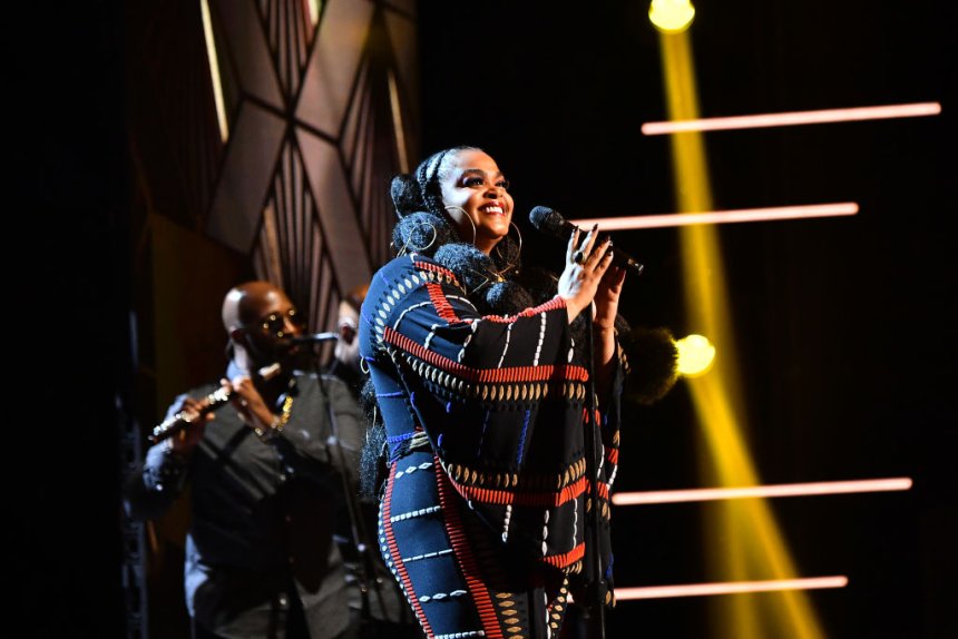 To whom it may concern…Jill Scott is going on tour!