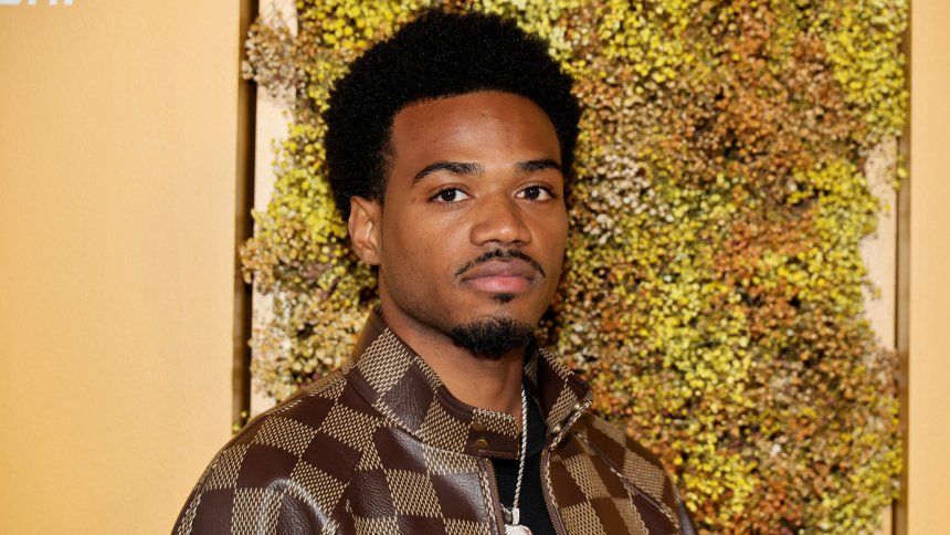 Professional skater Tyshawn Jones reveals how his mom influenced to become the first paid skater by Supreme