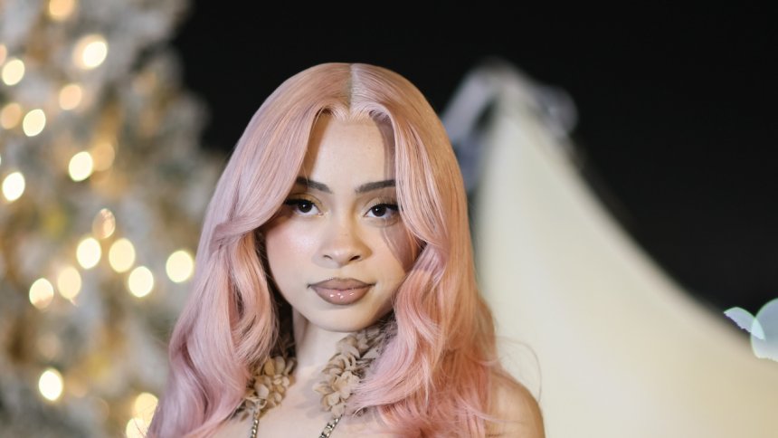 Ice Spice physically assaulted by fan at McDonald’s who was ‘trying to show her love’