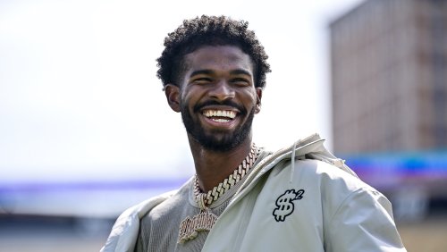 Like father, like son: Shedeur Sanders channels his father’s iconic gameday photo as he graduates from Colorado