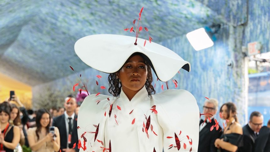 Naomi Osaka lives up to the ‘Costume Art’ theme at this year’s Met Gala with a Robert Wun homage to transformation