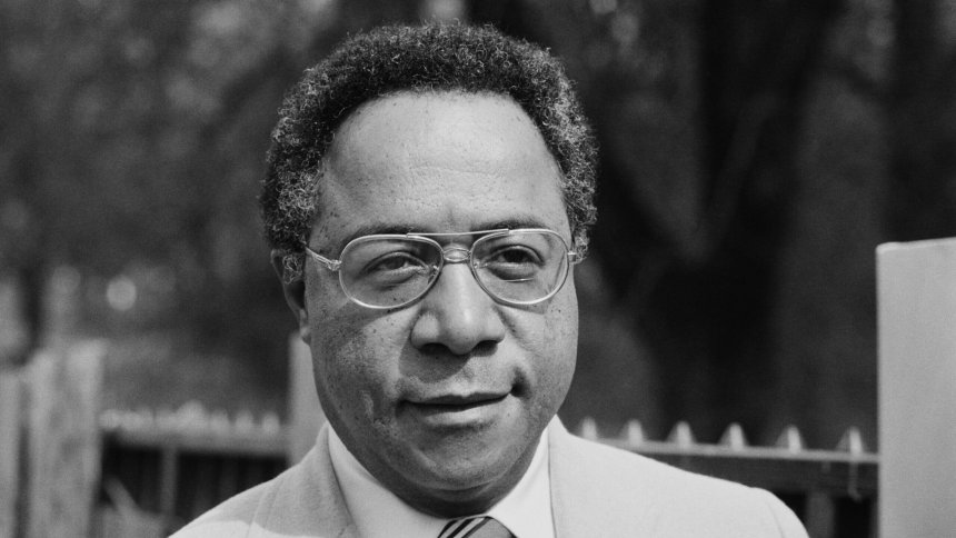 Alex Haley’s Pulitzer Prize-winning novel ‘Roots’ banned in Tennessee school district