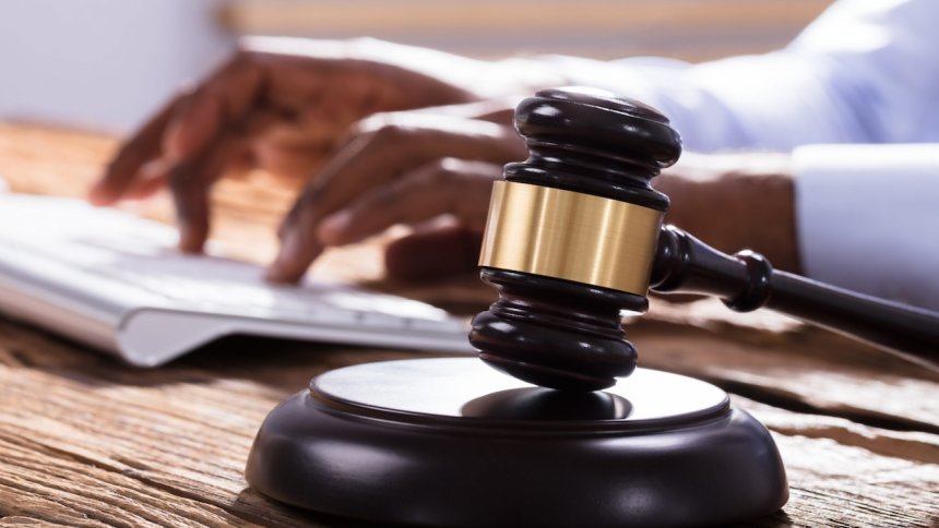 White Texas lawyer ordered to apologize to Black attorney after contempt ruling over racial slur in court