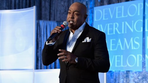 Peabo Bryson, beloved R&B singer and voice behind several classic hits such as ‘A Whole New World,’ dies at 75