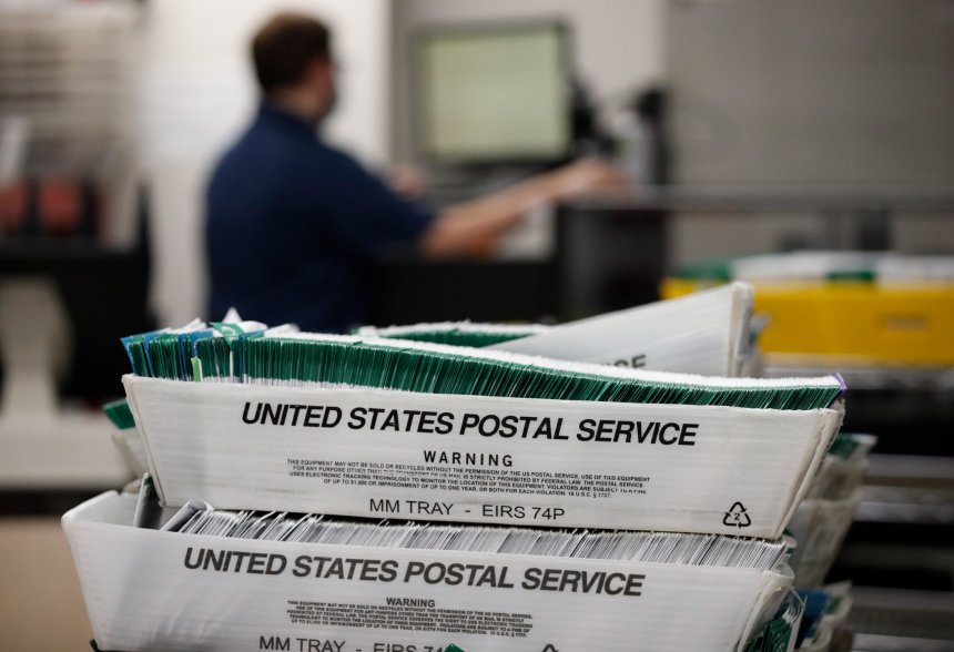 Atlanta USPS employee identified as Demarcus Little Sr. after death at area distribution center