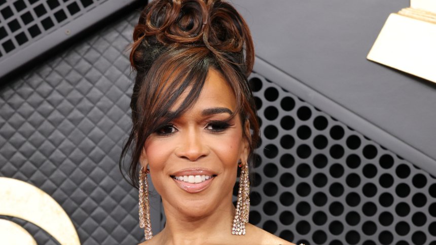 Michelle Williams recalls her first time meeting Whitney Houston, that viral Destiny’s Child interview and why she’s ‘very careful’ now in relationships