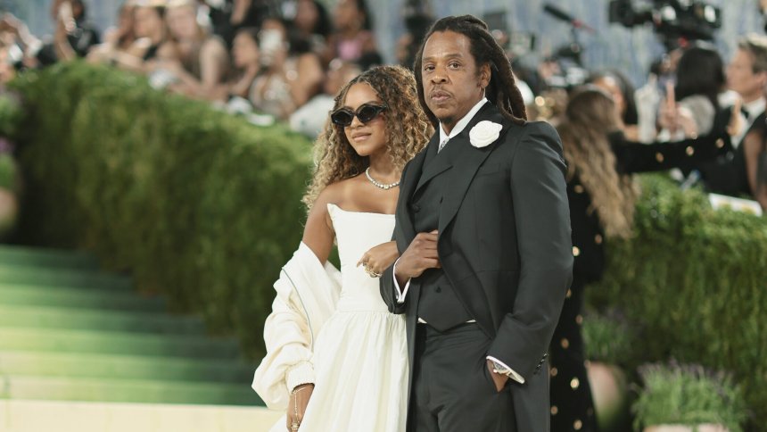 Jay-Z grew his locs because Blue Ivy needed to see herself