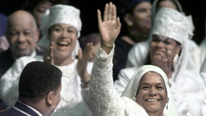 Mother Khadijah Farrakhan, wife of Minister Louis Farrakhan, dies at age 90
