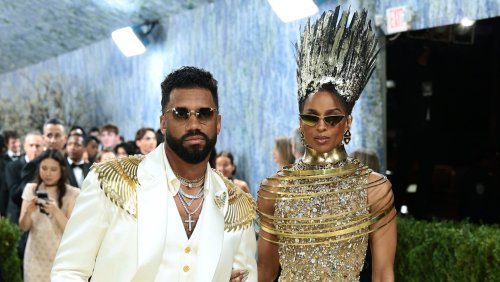 Ciara celebrates 10 years with Russell Wilson by dropping a surprise love song