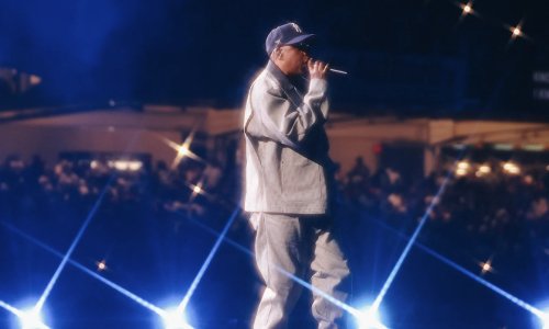‘I didn’t want people to get trampled’: Jay-Z apologizes after security breach delays final Yankee Stadium show for hours