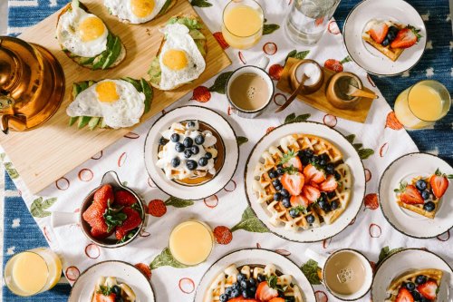 Black-owned ATL brunch spot sparks debate after owner was pictured with conservative politician