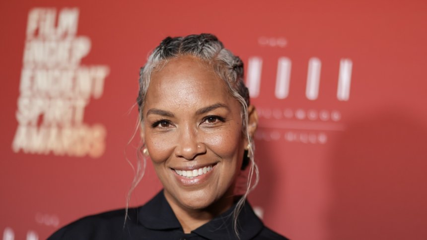 Mara Brock Akil reveals the exact amount she needs to make the ‘Girlfriends’ movie, and the cast is ready