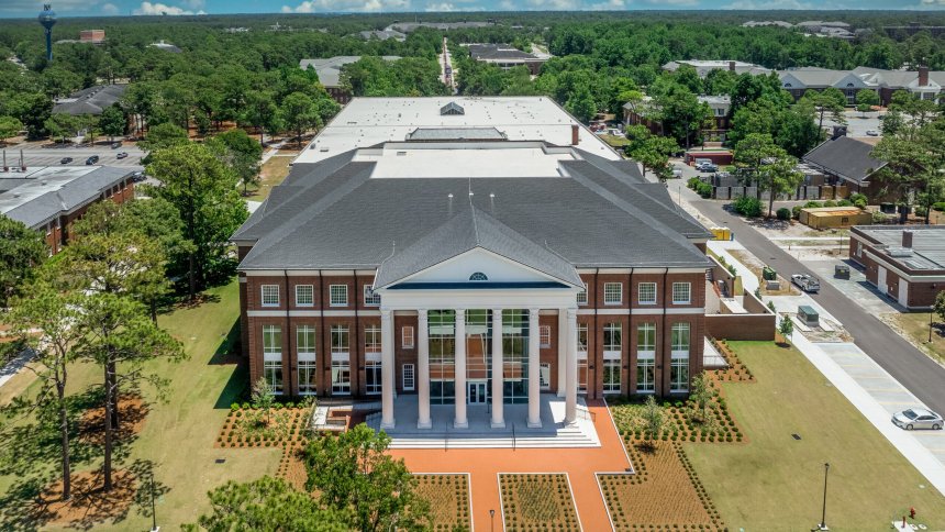 Black family ends UNC Wilmington scholarship rather than remove support for Black students
