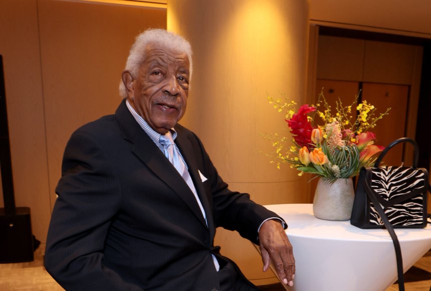 Hal Williams, who helped define two generations of Black sitcoms, dies at 91
