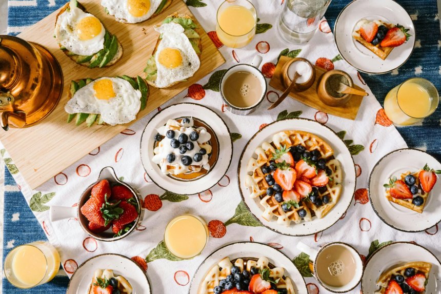 Black-owned ATL brunch spot sparks debate after owner was pictured with conservative politician