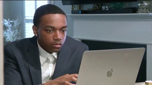 Douglasville teen balances football and books to score a perfect 1600 on the SAT