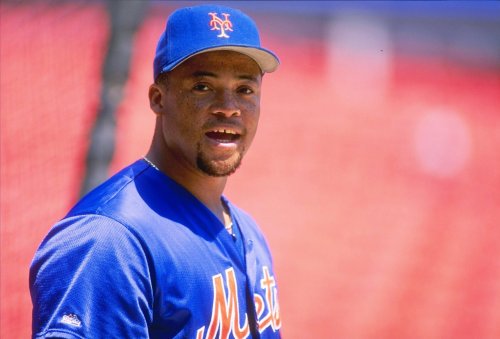 Former Mets player Butch Huskey, one of the last to wear Jackie Robinson’s No. 42, dies at 54