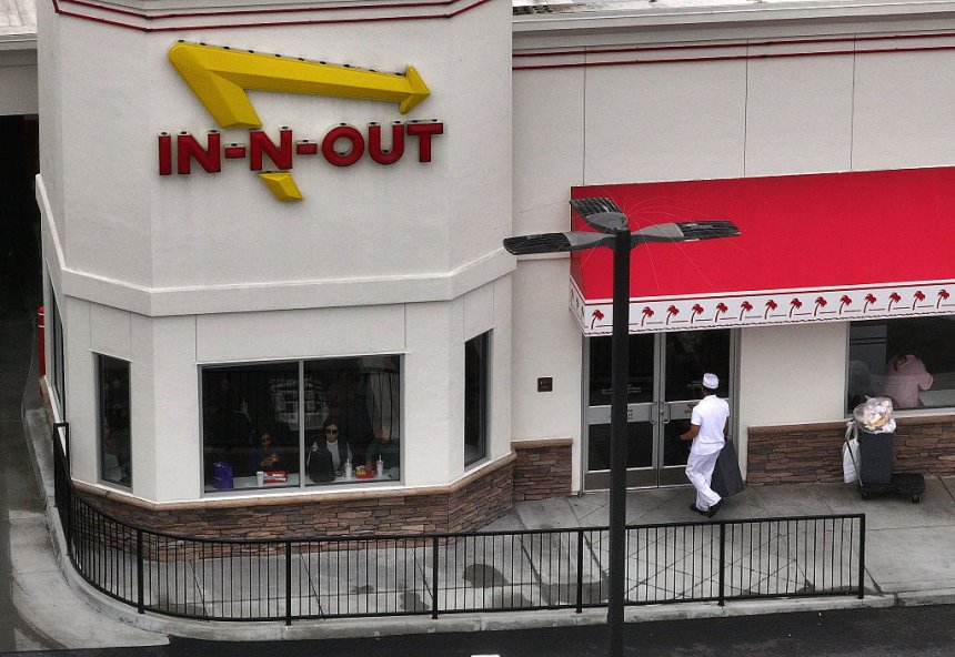 3 killed and at least 7 wounded in shooting at newly opened Idaho In-N-Out