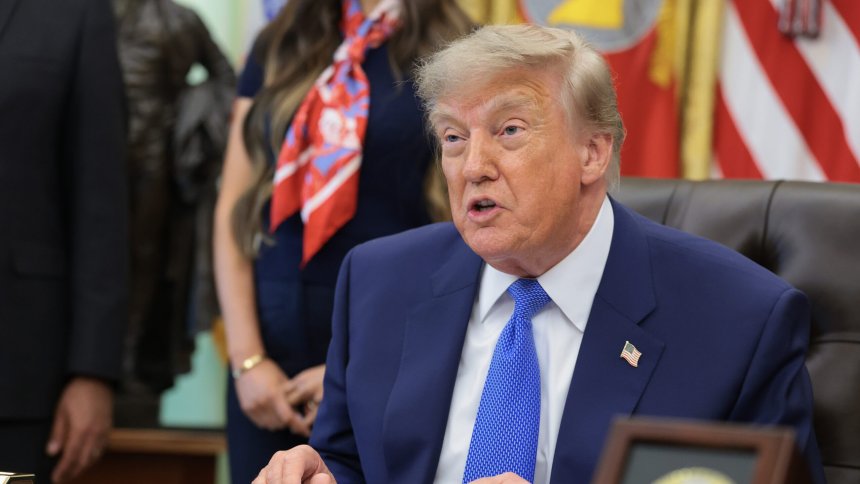 Trump calls Democratic candidates ‘jihadists’ as GOP attacks on Muslim politicians intensify