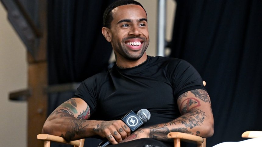 Vic Mensa to expand his ‘Orange Tree’ thoughts with launch of new podcast, ‘The Vic Mensa Show’