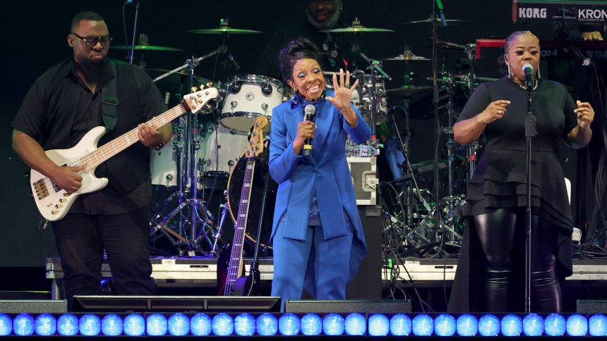 Gladys Knight says she’s ‘easing into fewer performances’ after decades on the road
