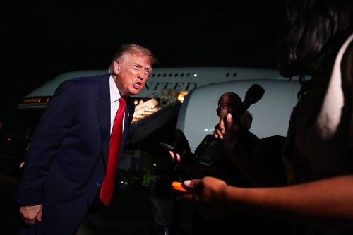 ‘Disgusting behavior’: Trump slammed for getting in Black reporter’s face after being challenged on $5,000 dividends