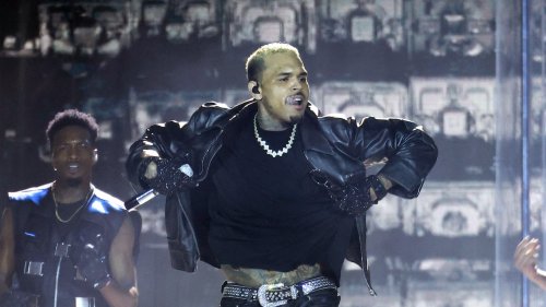 Chris Brown rejects Texas honor, accuses Venton Jones of ‘tap dancing’ after apology