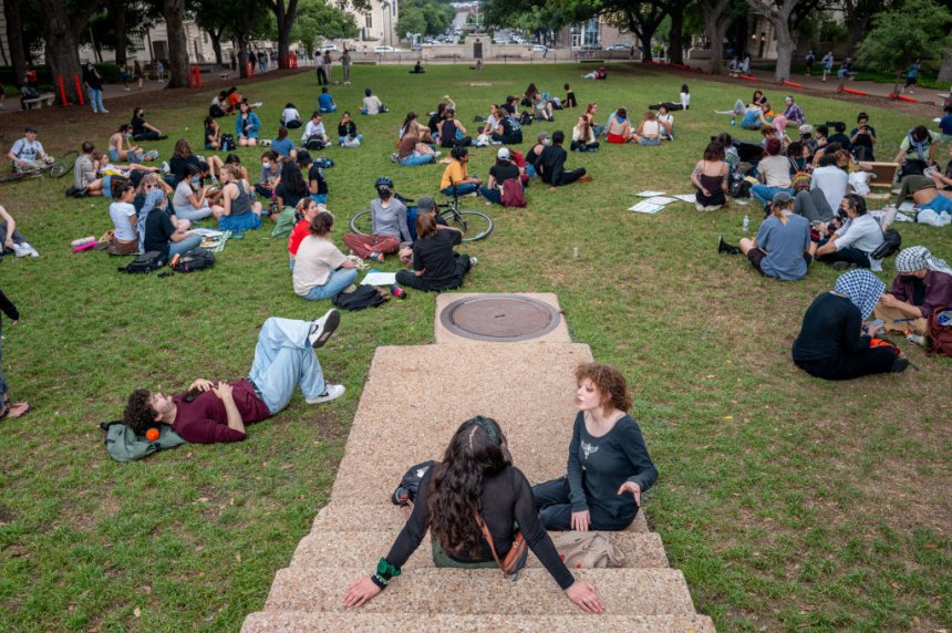 UT Austin to eliminate Black, Latino and women’s studies majors