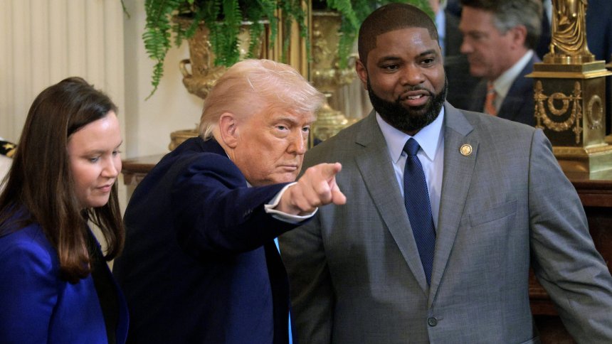 Byron Donalds removes prominent Trump references from Florida governor campaign website