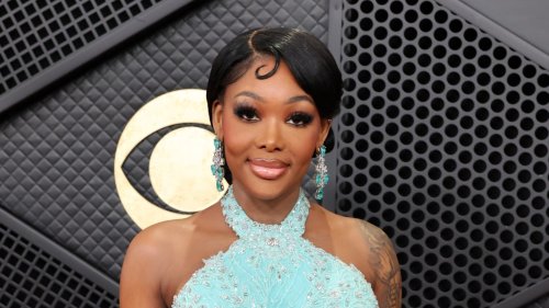 Summer Walker sues LVRN, accusing label of fraud and breach of contract