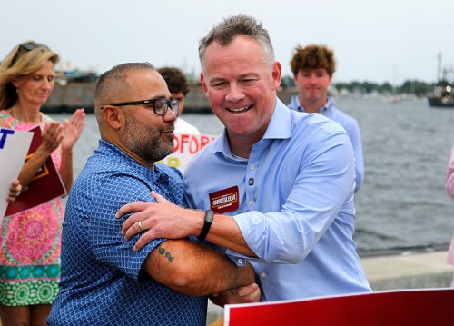 Shawn Oliver arrested after New Bedford crash as Republican running mate urges him to suspend campaign