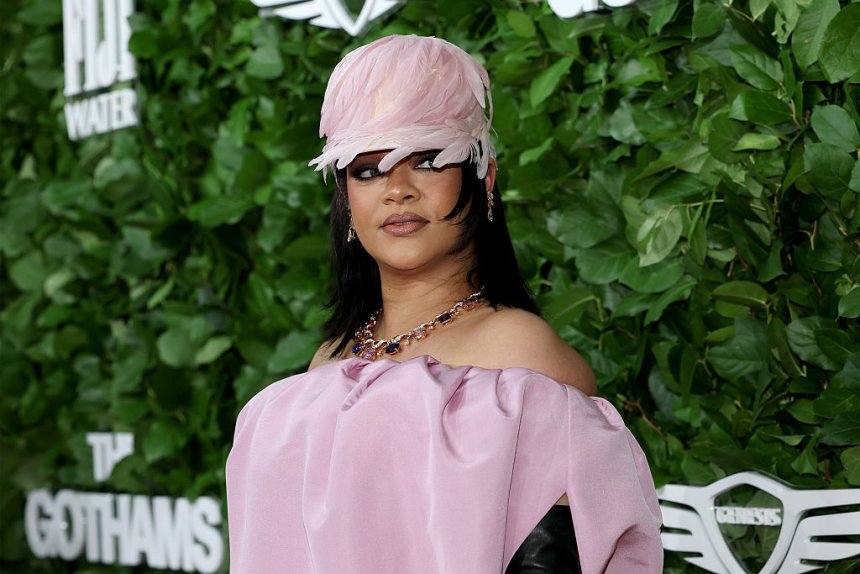 Rihanna hints at 170 or more unreleased songs during Fenty Beauty livestream