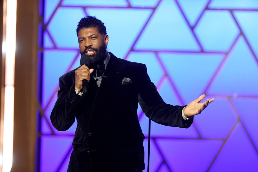 Deon Cole gifts his friends brand-new vehicles in emotional surprise