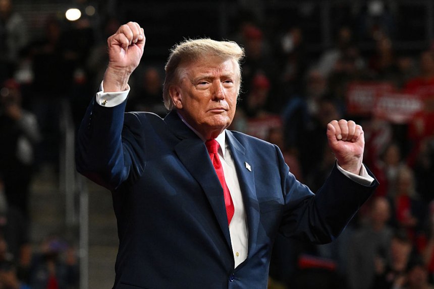 ‘I could say the stupidest things and you’d clap,’ Trump tells Tennessee rally crowd