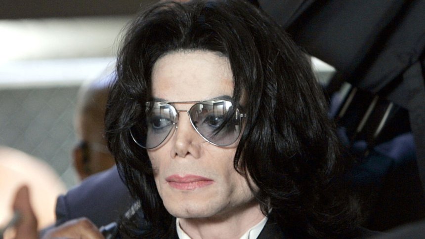 Paris Jackson accuses Michael Jackson estate manager of ‘persistent incompetence’ in new court filing